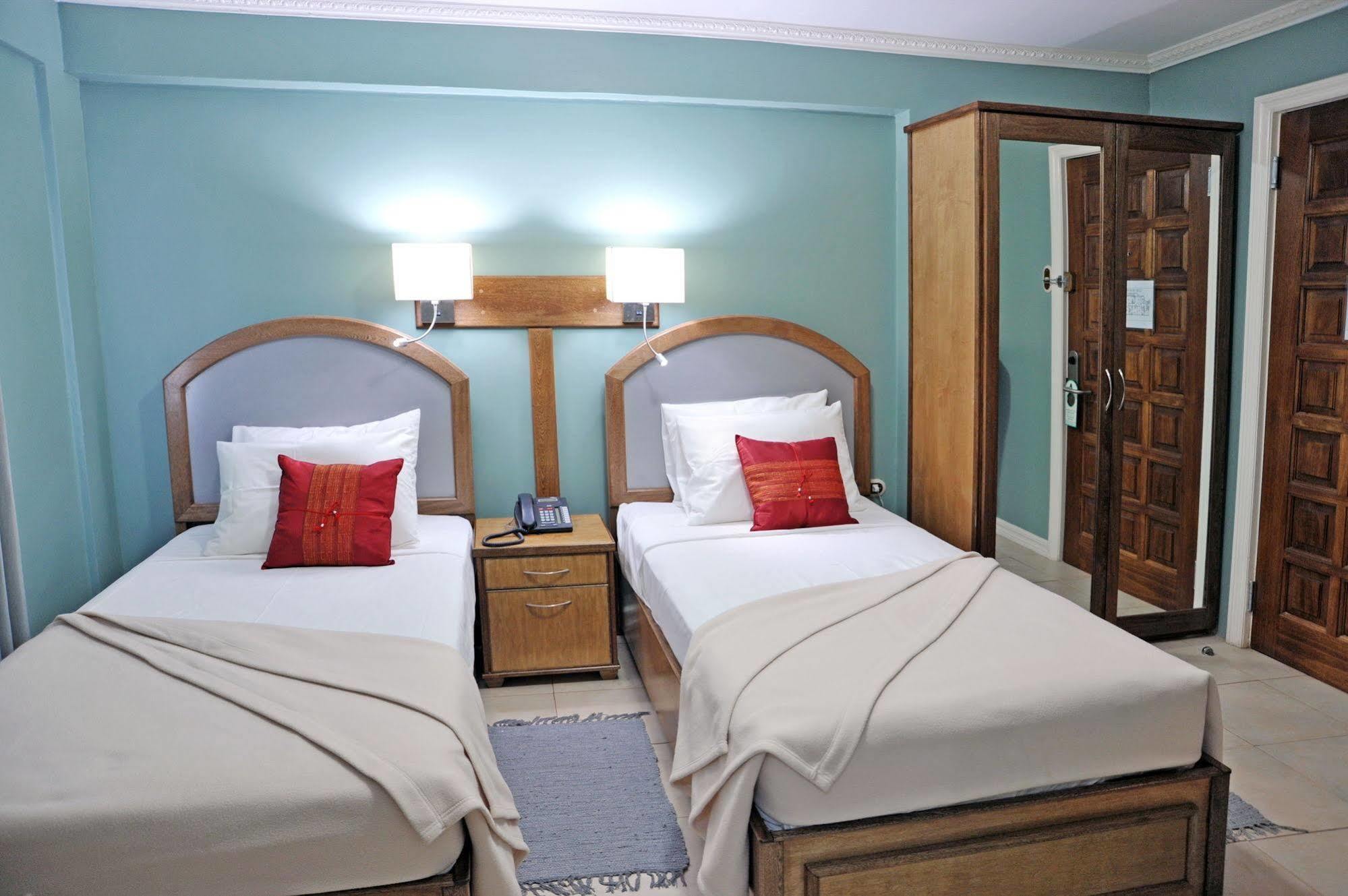 Culture Crossroads Inn Port of Spain Eksteriør bilde